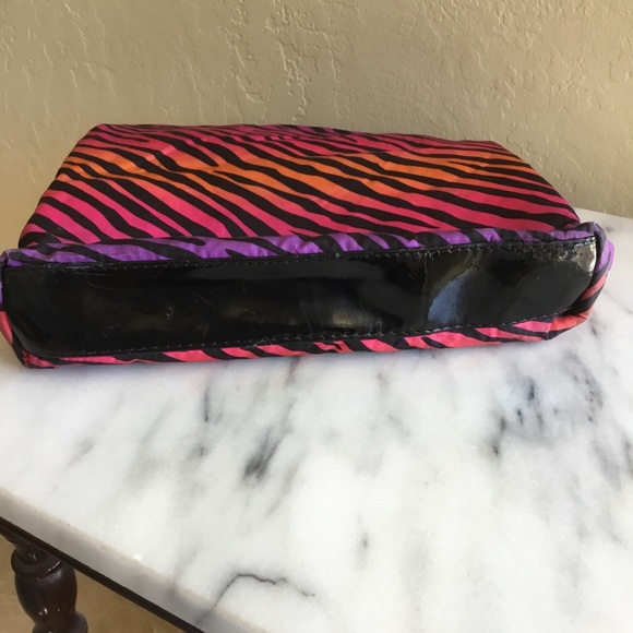 Betseyville Crossbody Bag - Picture 5 of 7